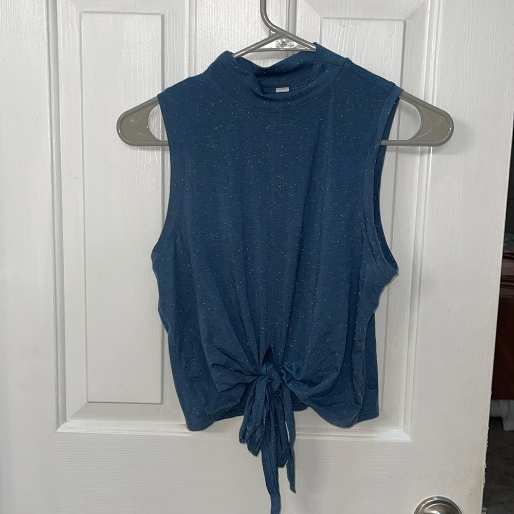 Lululemon high neck tank top